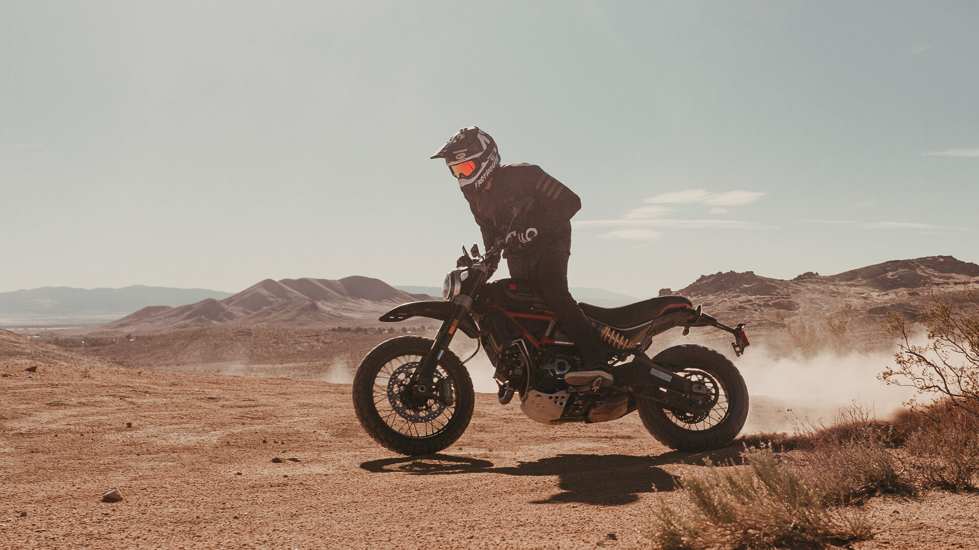 Ducati Scrambler Fasthouse Special Edition in Desert