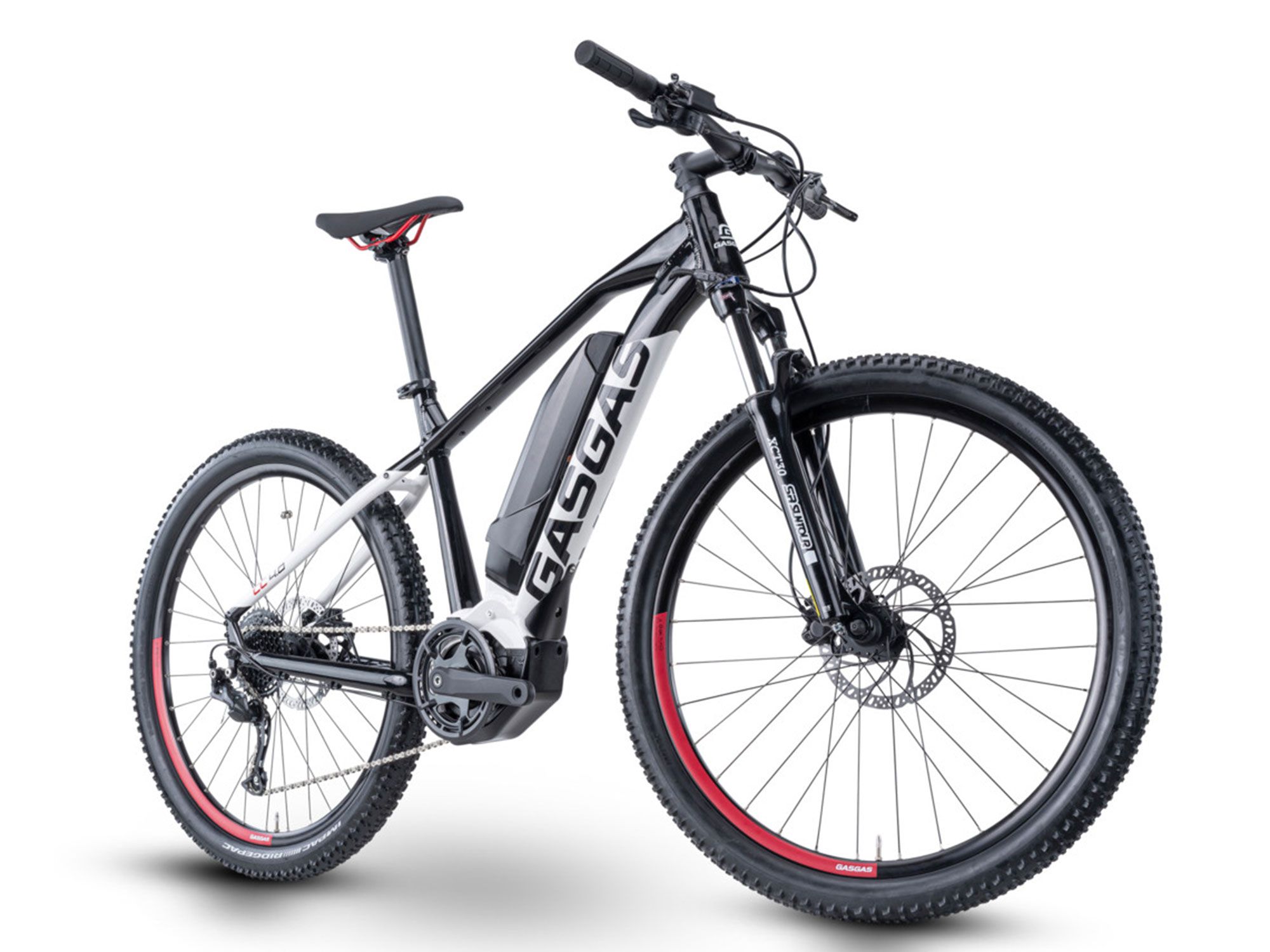 The Cross Country 4.0 is an uncomplicated ebike for riders who want a dependable all-arounder.