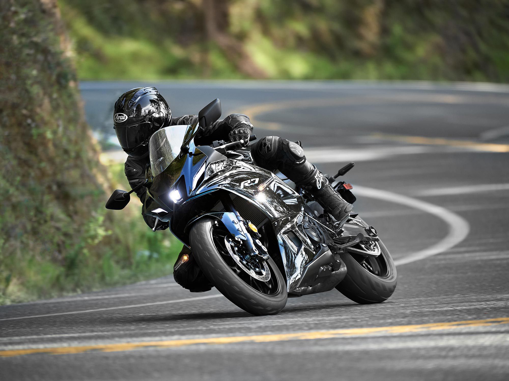 Unlike the outgoing YZF-R6 and YZF-R1, the R7 isn’t designed specifically for competition. Instead, it’s a fun and affordable streetbike that can do a little bit of everything.