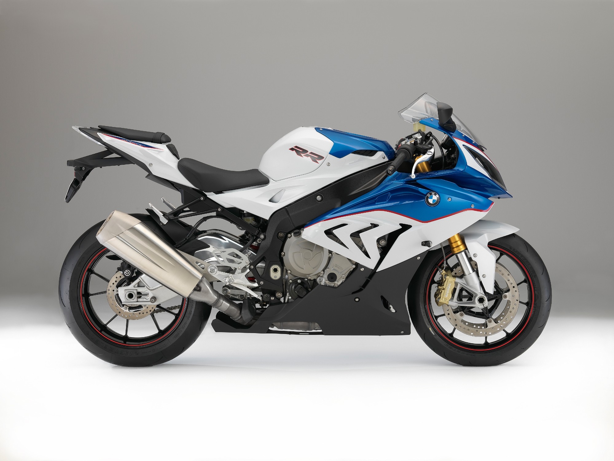 AN S1000RR BMW motorcycle in blue and white