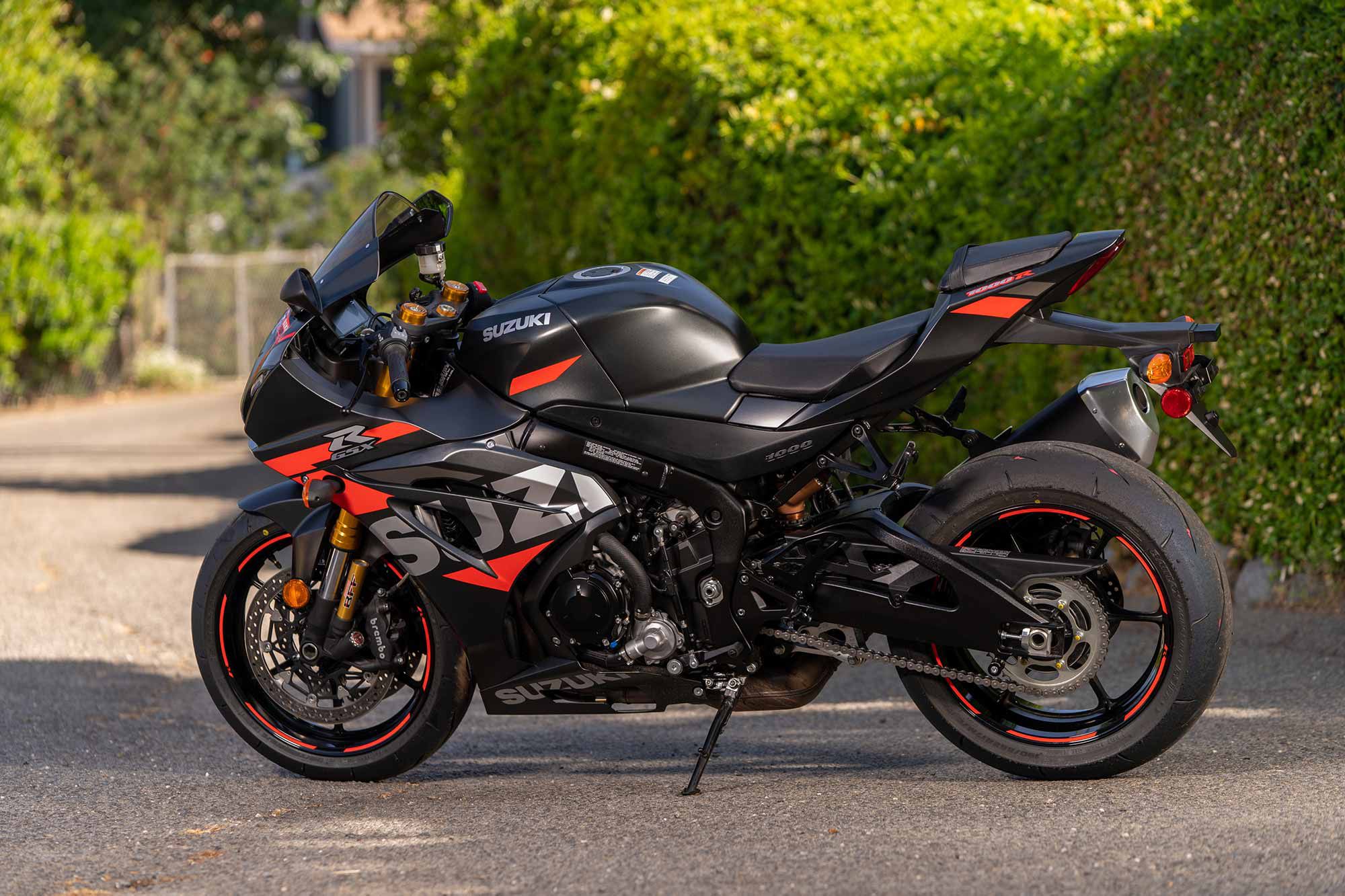 The 2021 GSX-R1000R commands an additional $1,950 versus the base GSX-R1000. For that upcharge you get higher specification suspension, an bi-directional quickshifter, launch control, steel-braided front brake lines, and cornering ABS.