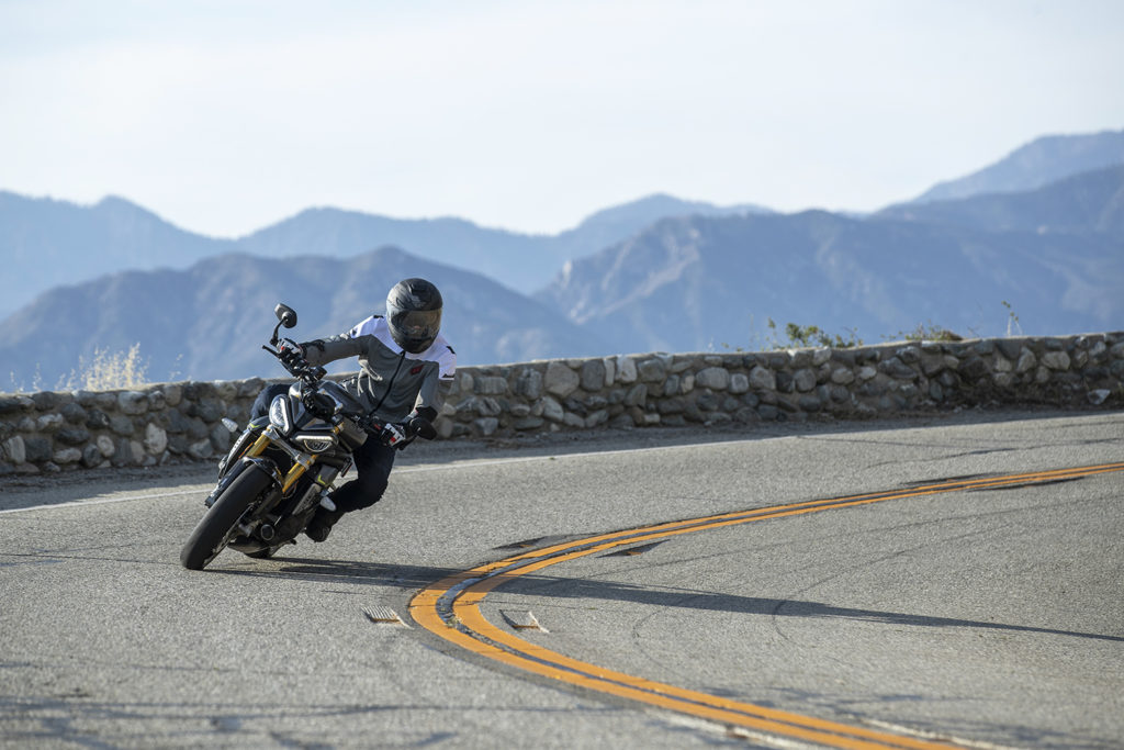 The Triumph Speed Triple - A Love Story