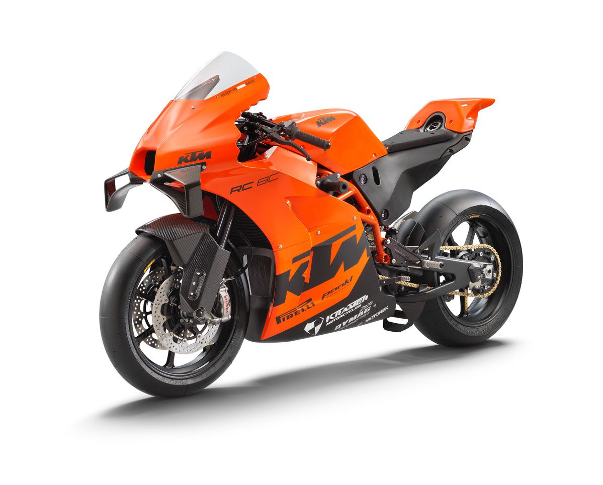 The RC 8C has quick-release bodywork and plenty of crash protection.