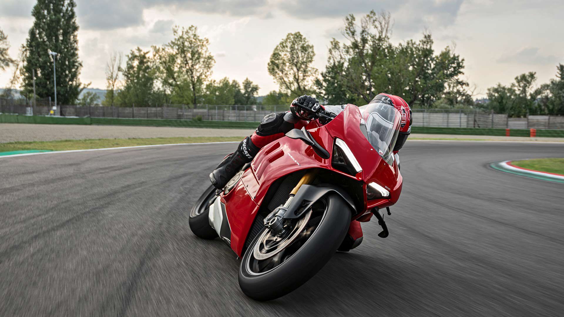 2021 Ducati Panigale V4 S.