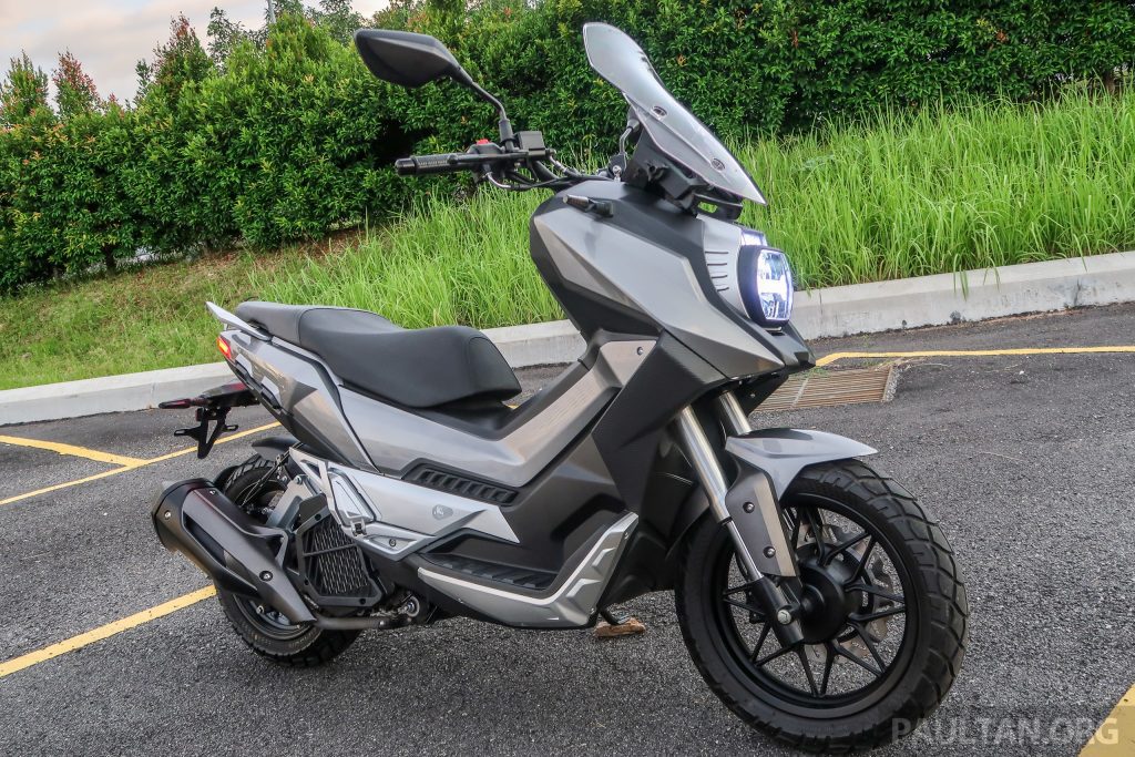 A view of the all-new WMoto Xtreme 150i Scooter, from Malaysia