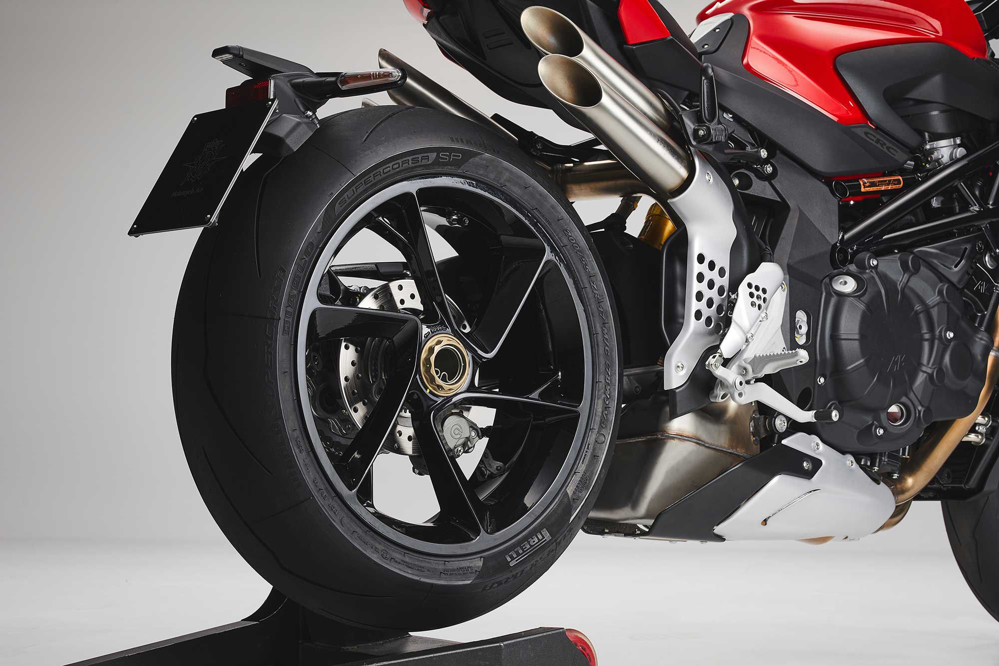 The RS has the same single-sided swingarm as the RR.