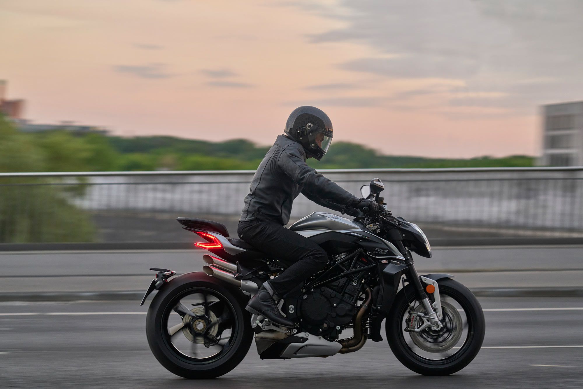 The new MV Agusta Brutale 1000 RS is almost identical to the RR.