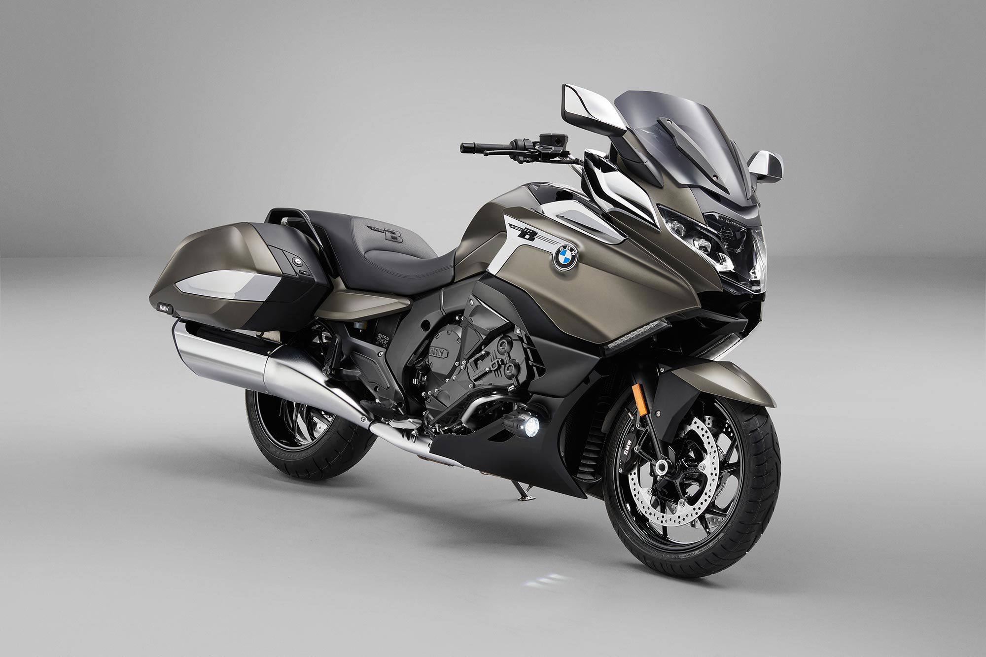 Engine revisions bring the K 1600 line into Euro 5 compliance.