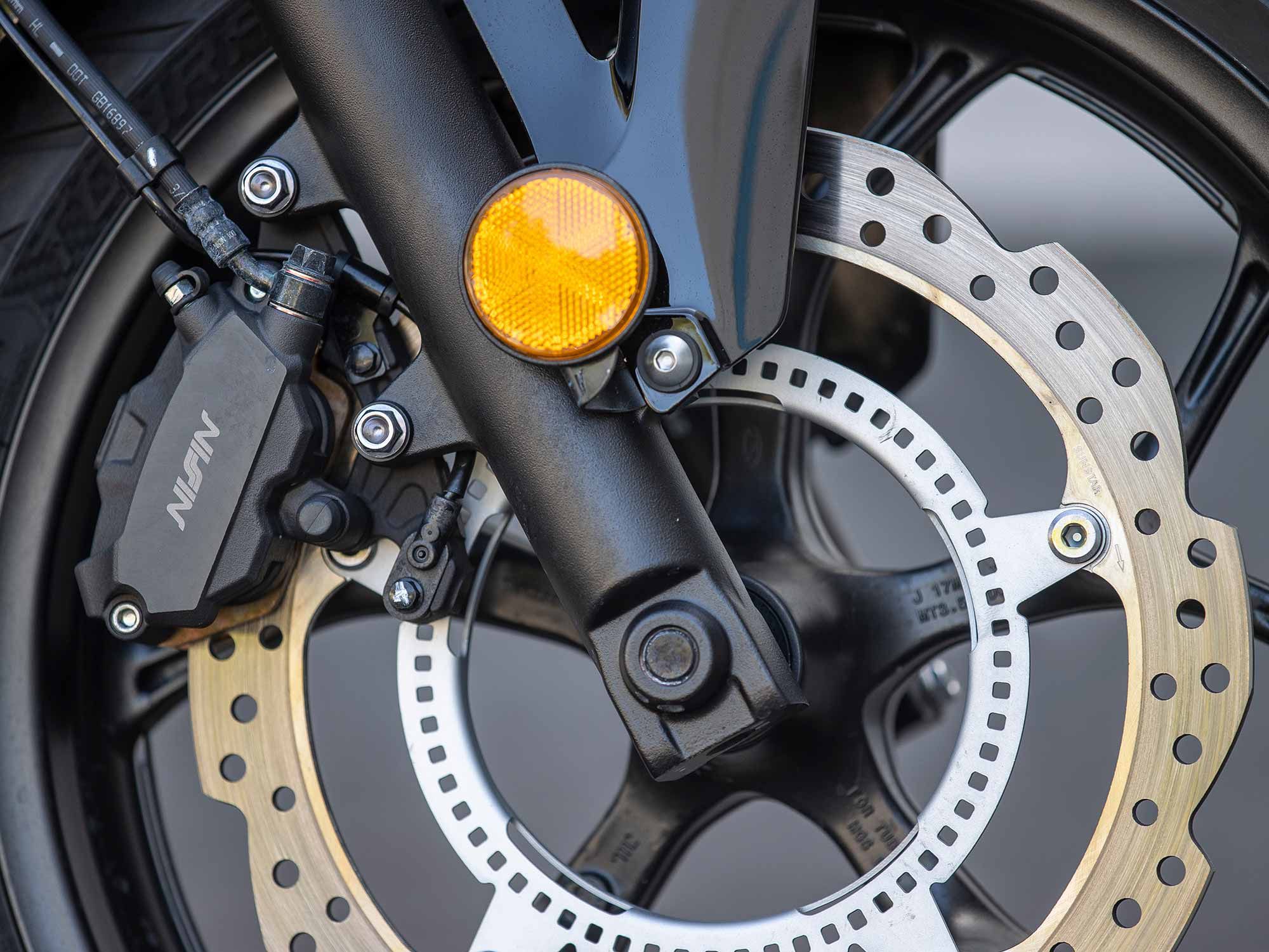 A single two-piston caliper and 320mm disc bring the NC750X to a halt. Considering its hefty 493-pound curb weight, it’s questionable why a second caliper isn’t utilized.