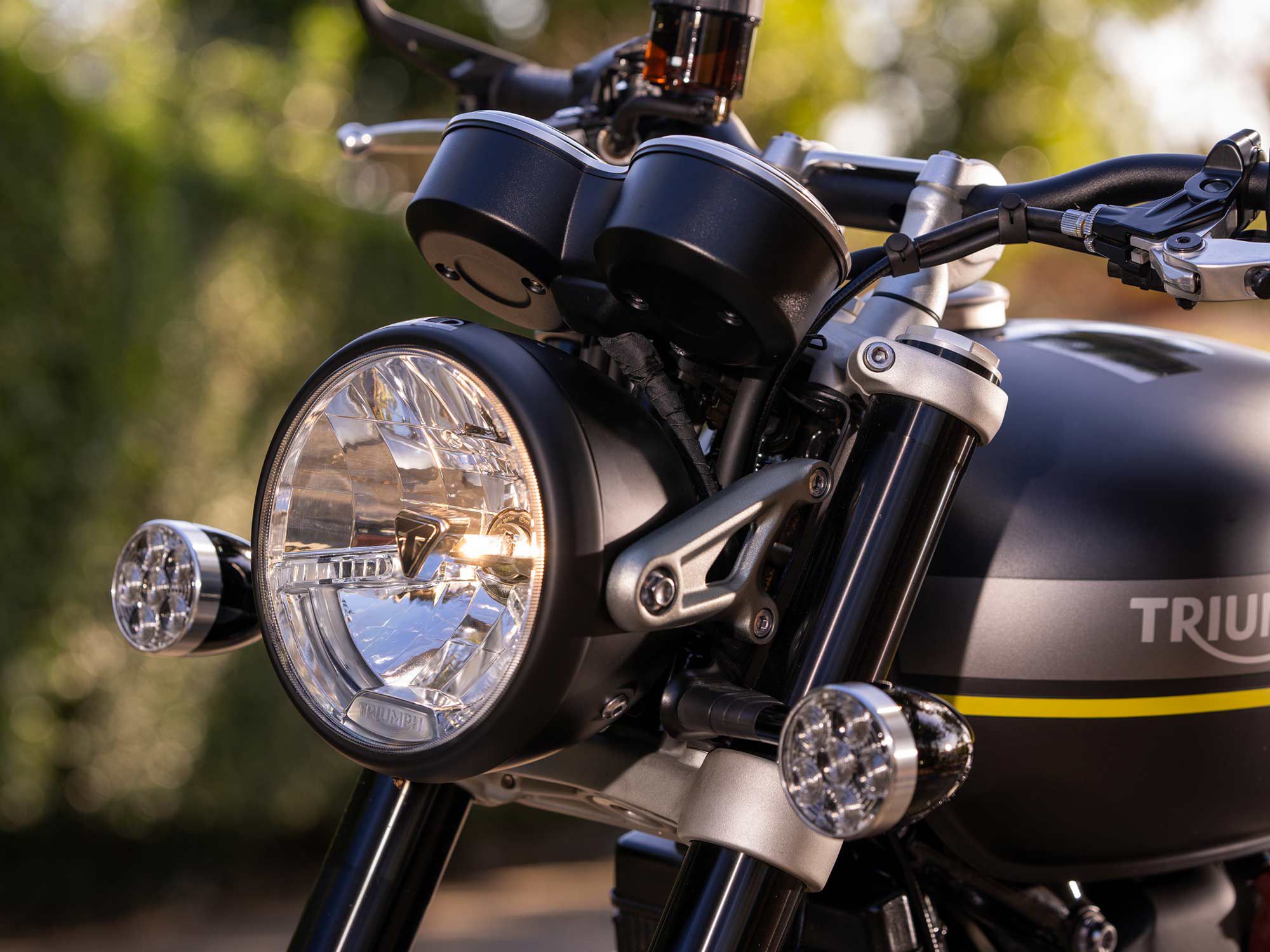 Although we appreciate its shape, the halogen headlamp is a miss for this $12,500 Speed Twin.