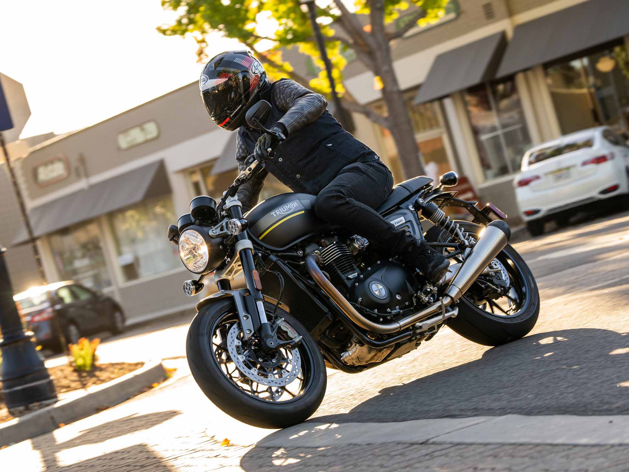 Few motorcycle manufacturers pair old-school character and modern riding dynamic like Triumph Motorcycles and its Speed Twin.