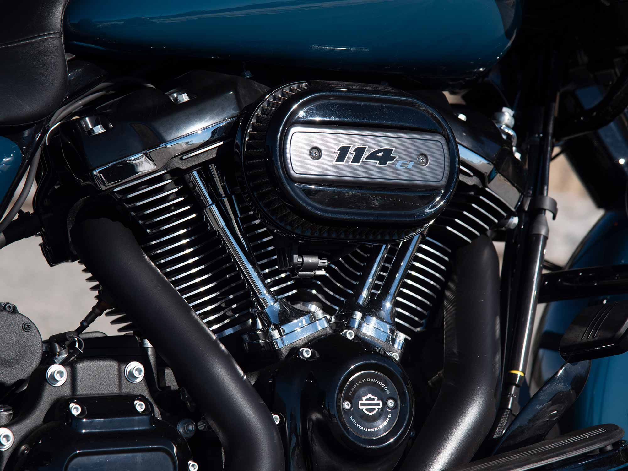 Harley’s 114ci Milwaukee-Eight isn’t the top dog powerplant, but it scoots along just fine with a robust 118 pound-feet of torque at 3,250 rpm.