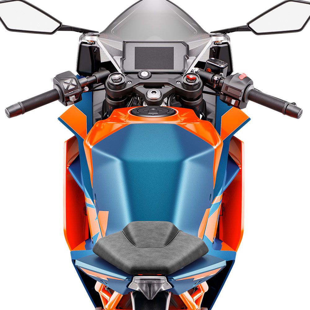 The RC 390’s design finds a nice balance between sharp, aggressive lines and a simple, user-friendly cockpit.