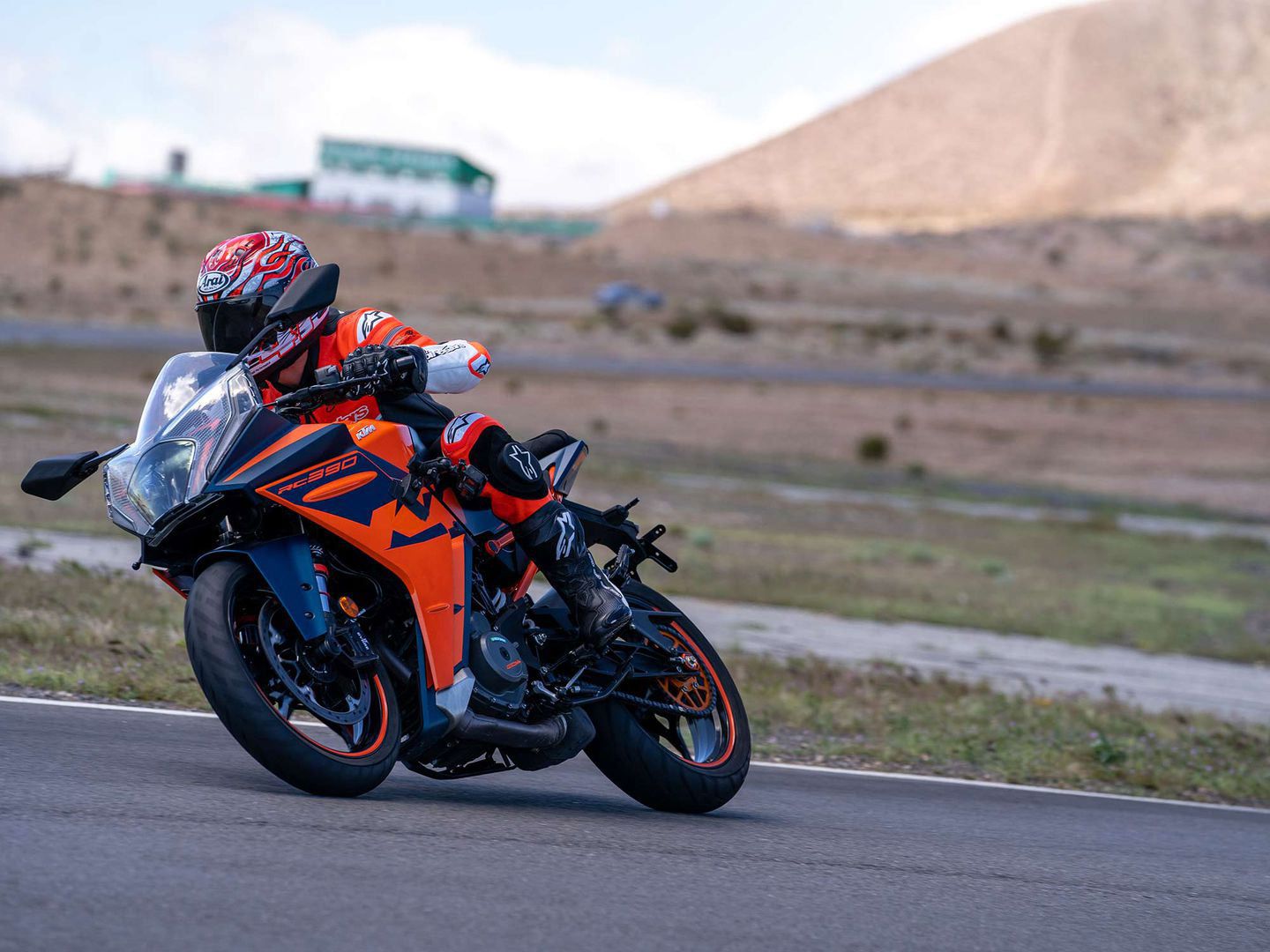While the RC 390 is an excellent bike for around-town riding, it’s hard to not have thoughts about heading to the track thanks to its superb handling and lively single-cylinder engine.