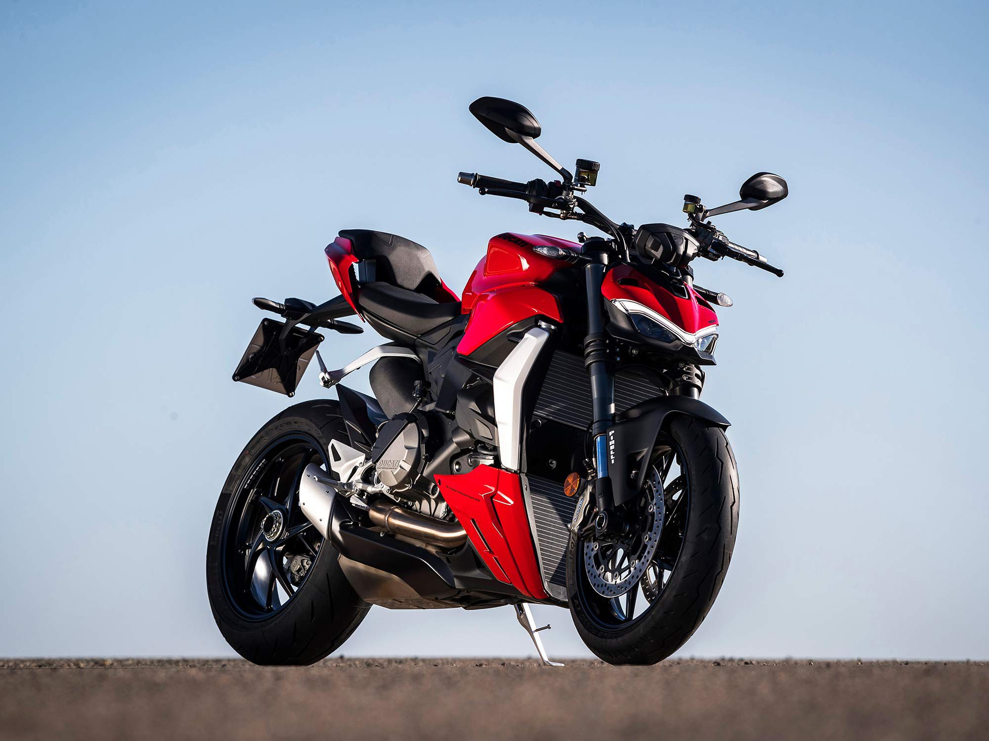 The Ducati Streetfighter V2 is essentially a stripped-down, bare-skinned version of the Panigale V2 sportbike intended as a more practical option to its Streetfighter V4 lineup.