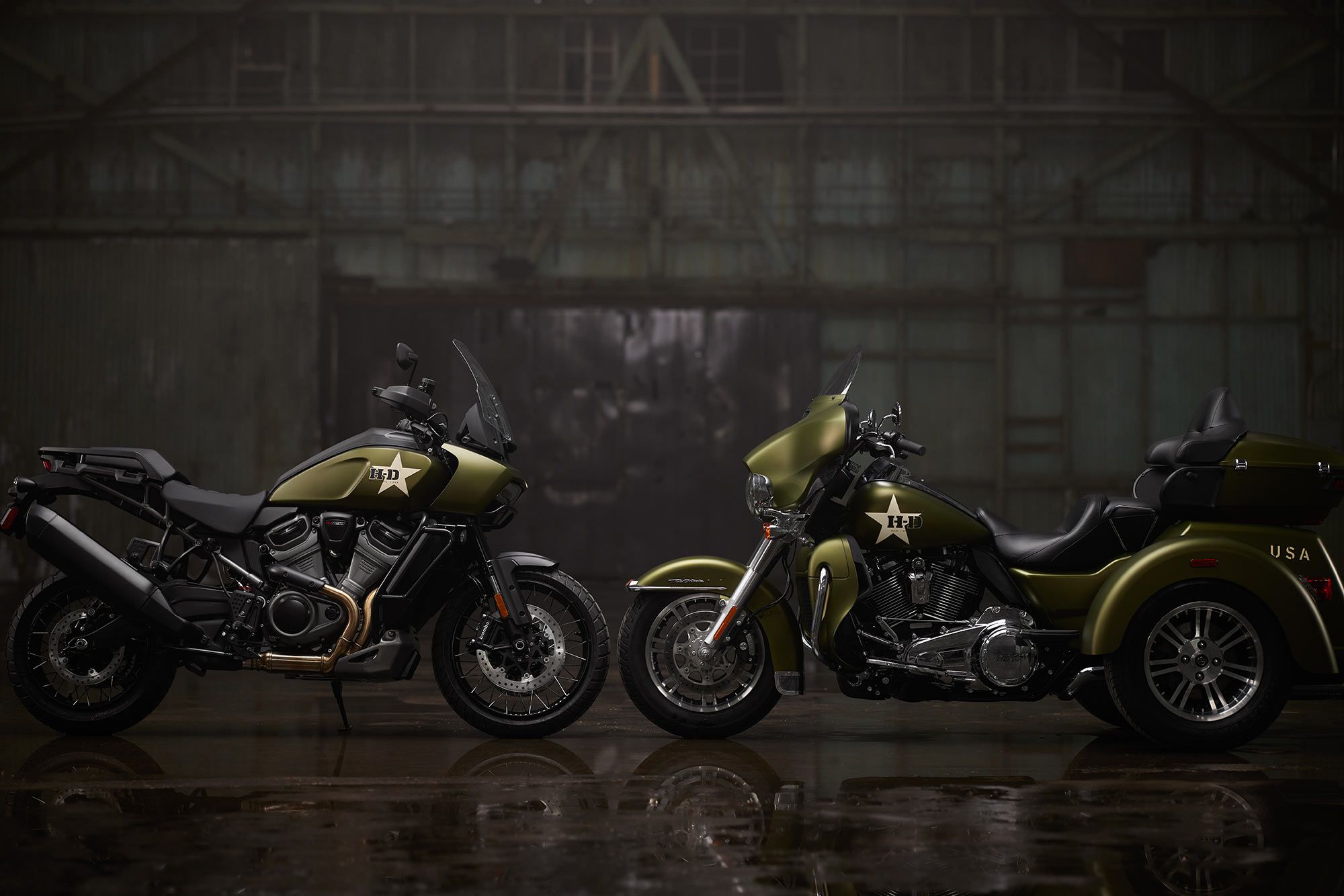 These two Harley-Davidson models look ready for battle and are awesome tributes to the US armed forces.