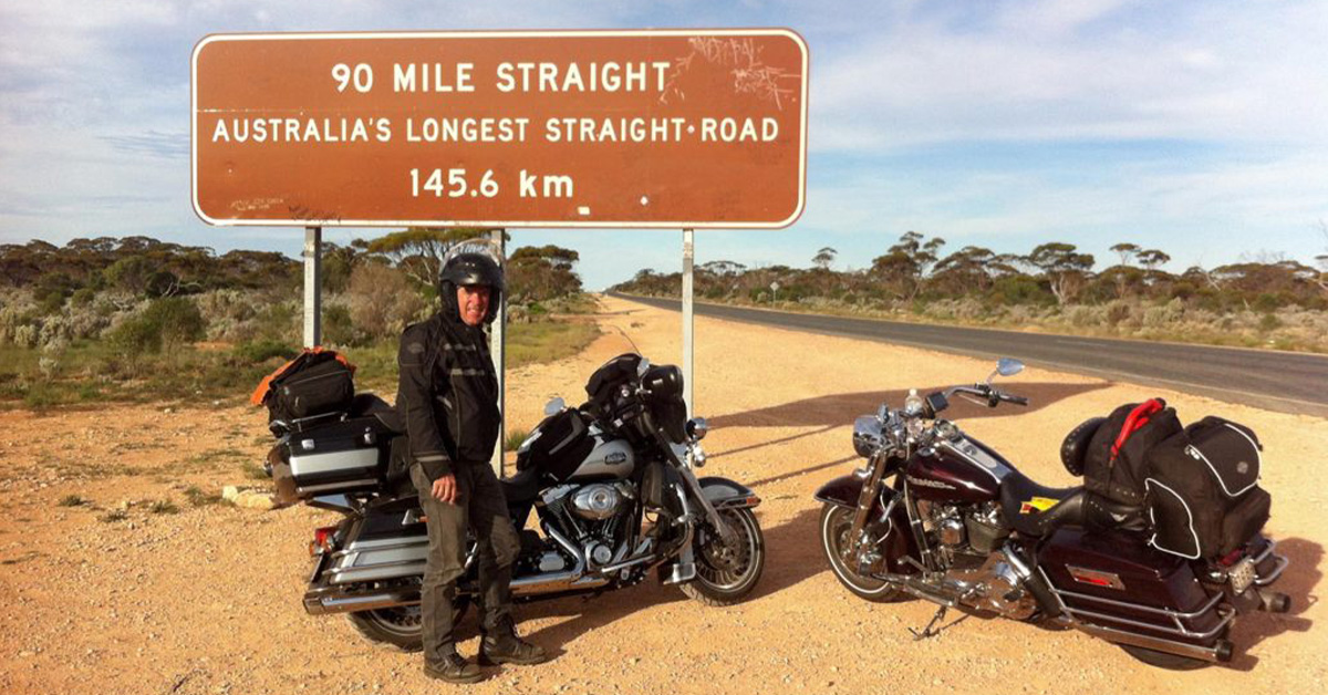 Australian motorcycle road trip, longest straight road