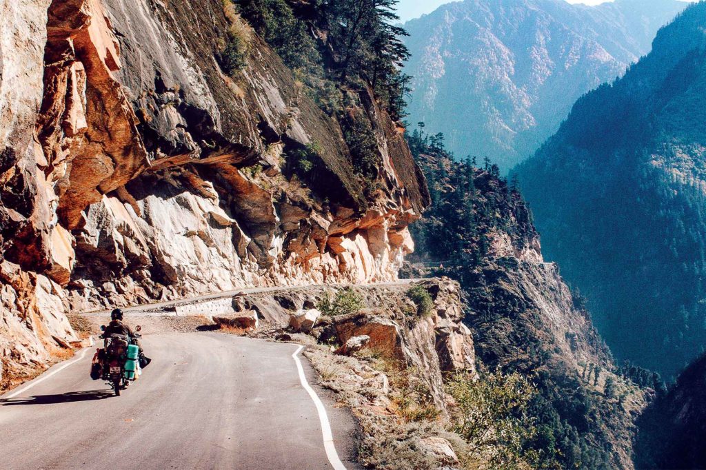 Himalayan Cliffhanger Riding India's Death Road