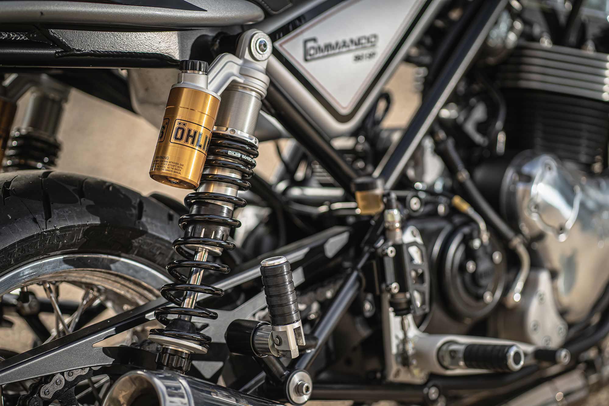 Norton has continued to use manually adjustable Öhlins suspension front and rear, with 43mm inverted fork up front and fully adjustable, traditional twin shocks at the rear.