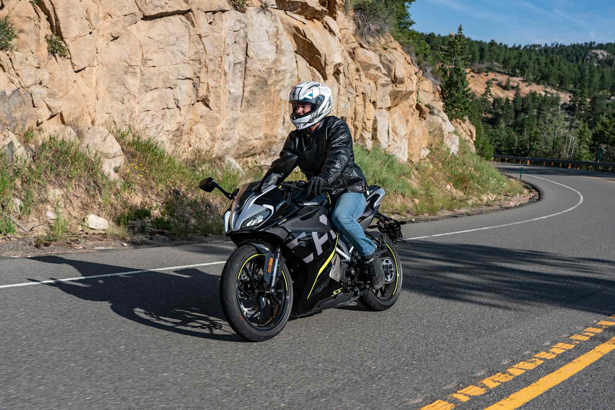 There might be more performance-oriented models in the small-displacement sportbike category, but that doesn’t mean the 300SS isn’t capable of fun days in the canyons.