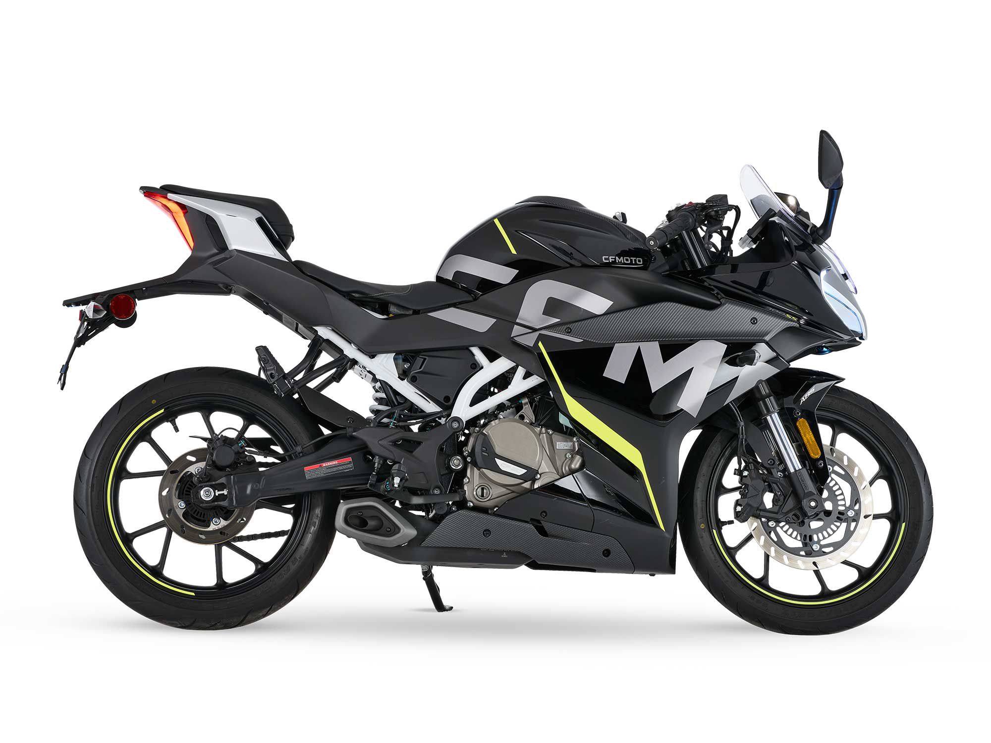The 300SS is CFMoto’s sportier entry into the small-displacement sportbike category.