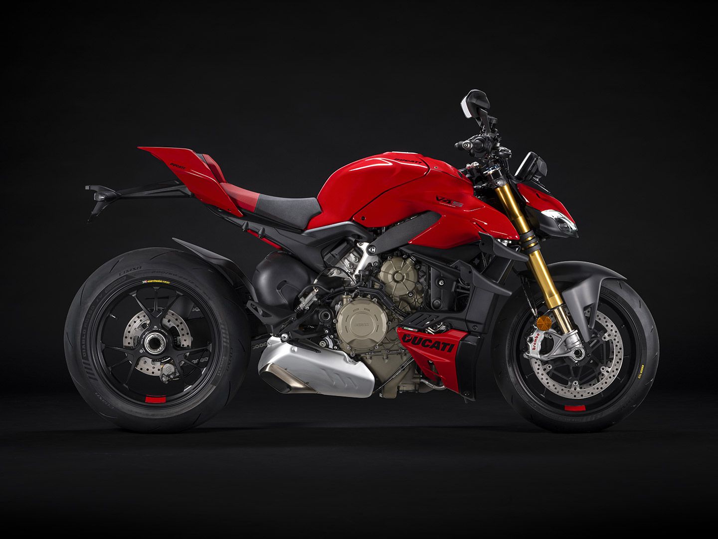 The 2023 Ducati Streetfighter V4 S. Upgrades over the standard model include Öhlins suspension suspension and forged wheels.