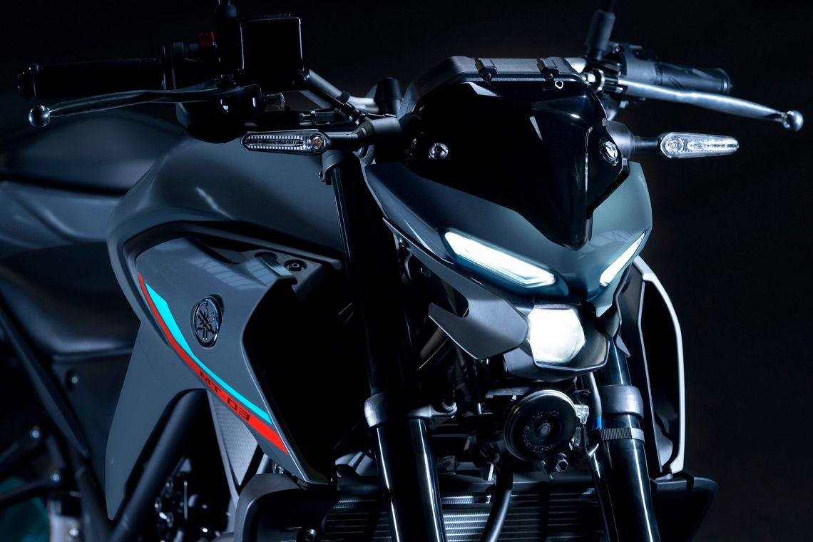 There’s no mistaking this LED headlight cluster. It makes the MT-03 easily recognizable.