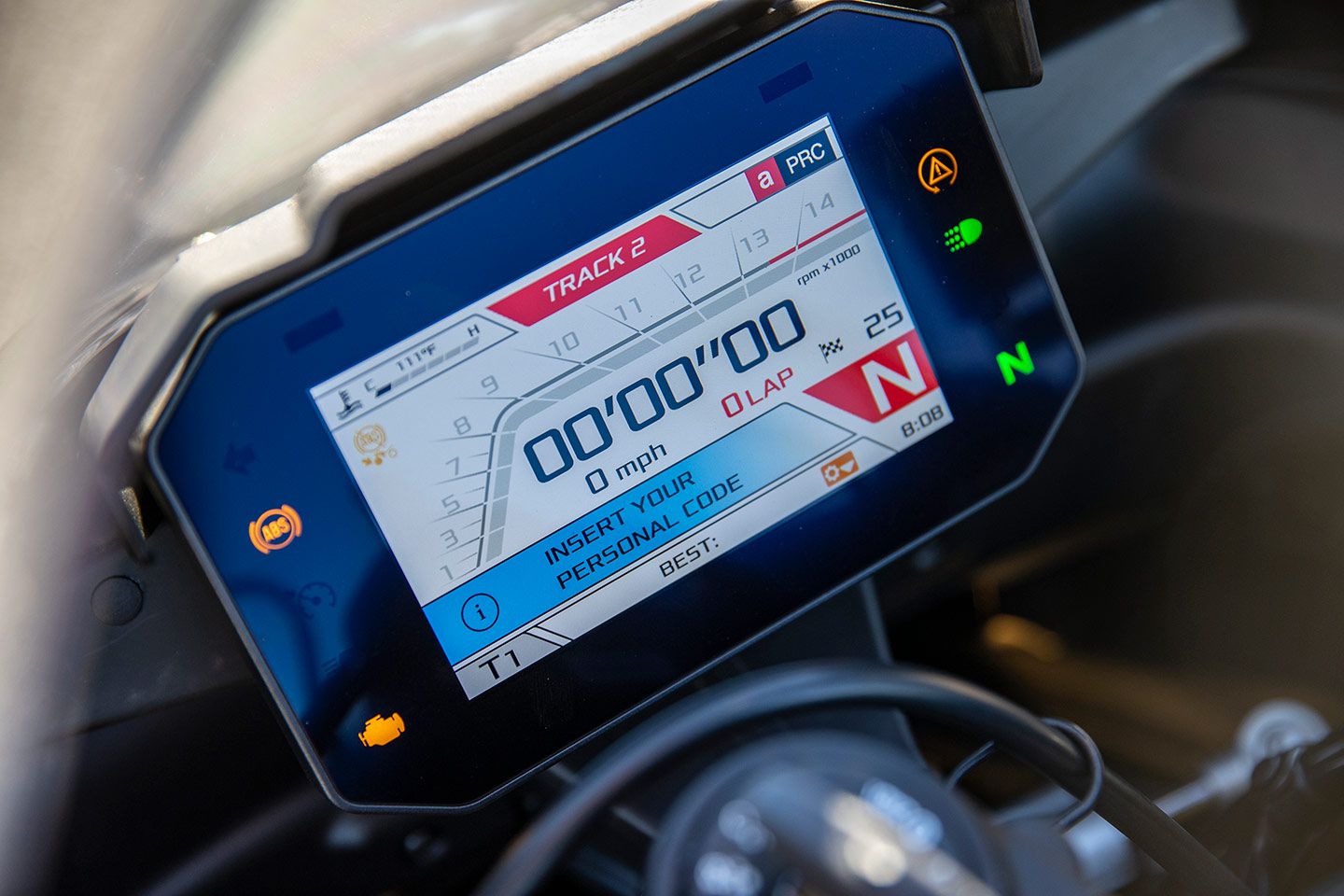 The RSV4 has a 5-inch TFT dash with a well-organized layout.