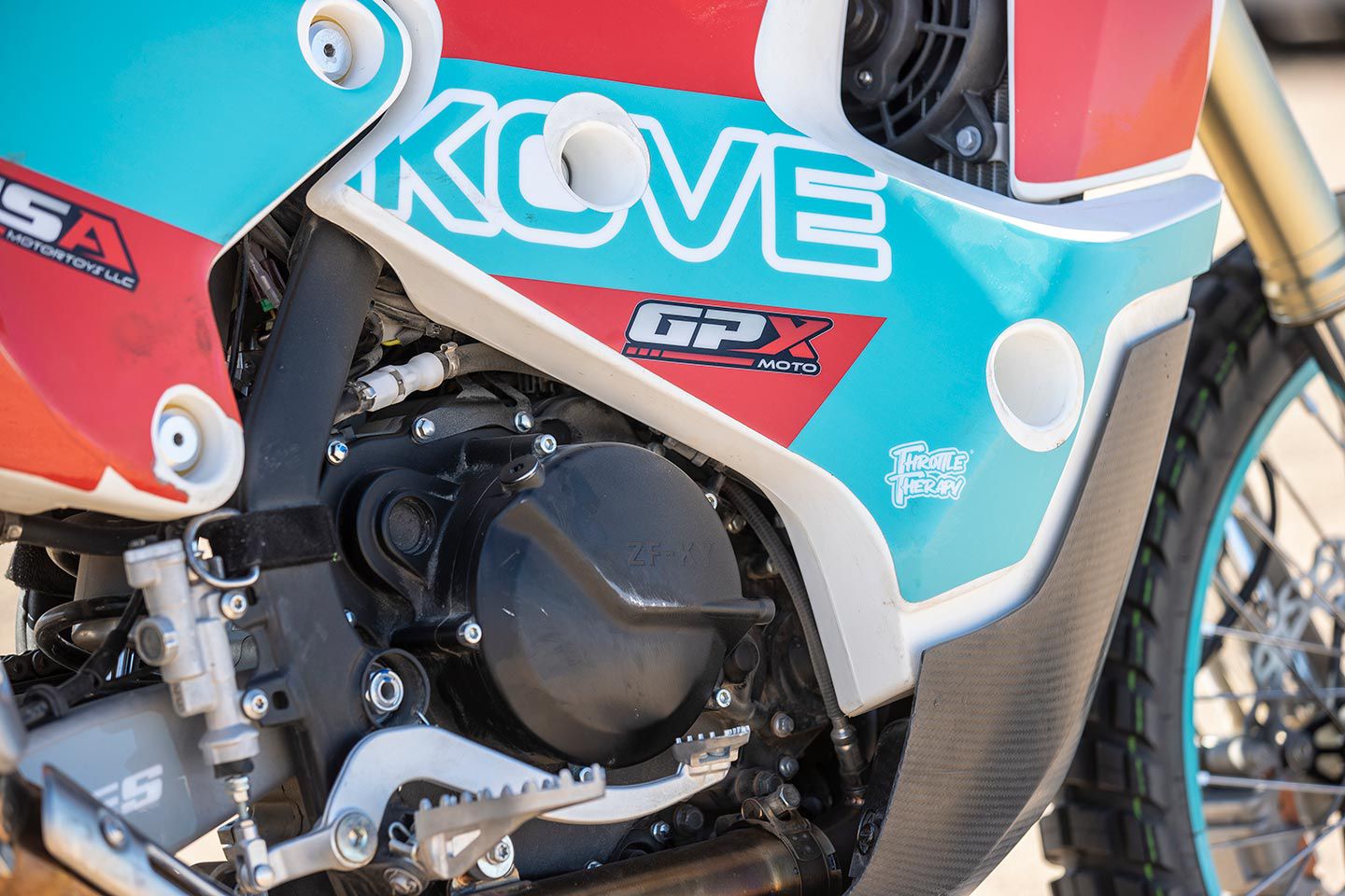 The 2023 Kove Moto FSE 450R Rally is powered by a liquid-cooled 449cc DOHC fuel-injected single.