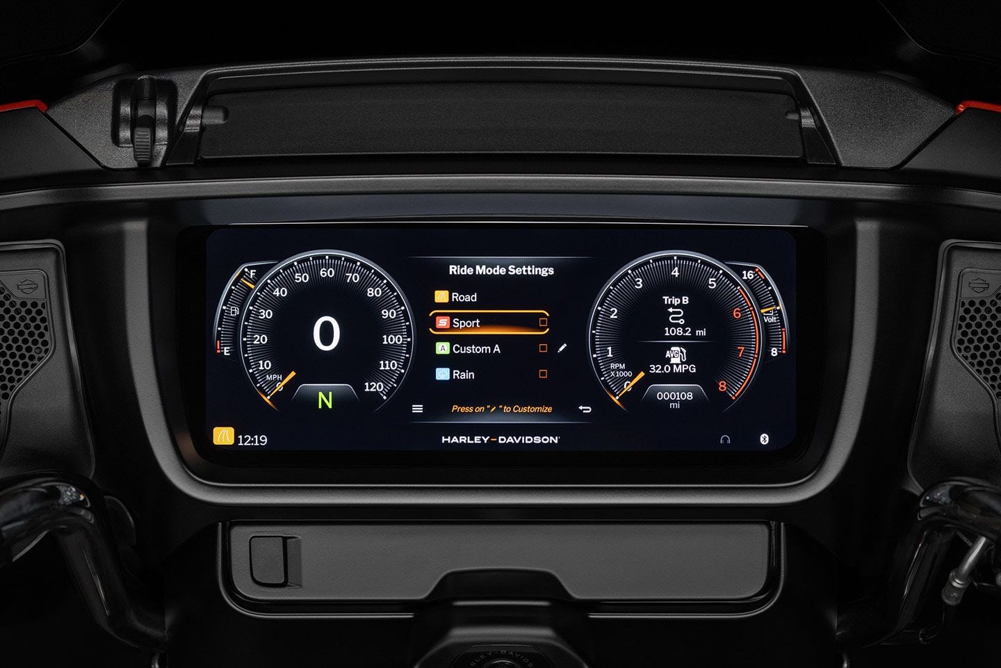 A 12.3-inch TFT touchscreen dominates the inside of the fairing and allows access to infotainment as well as performance adjustments.