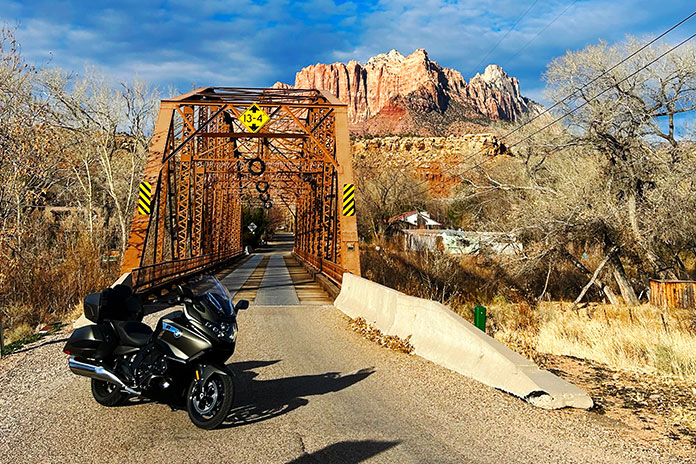 Southern Utah Arizona motorcycle loop Rockville Bridge